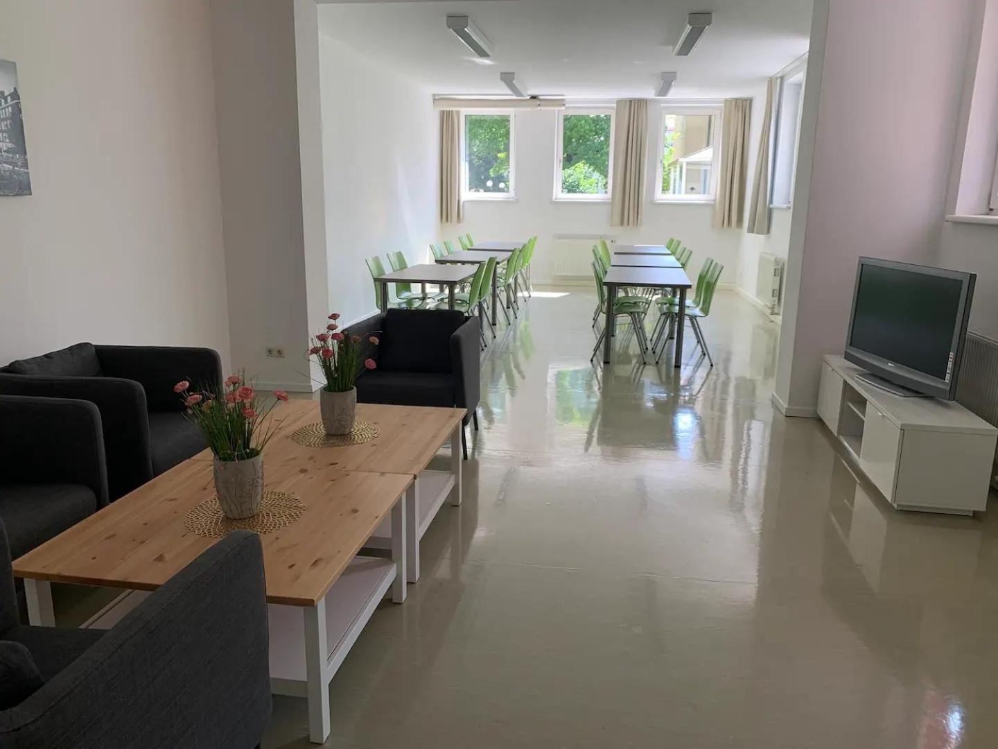 Jugendgaestehaus Studentenwohnheim シュタイアー エクステリア 写真